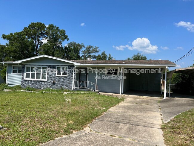 Foto del edificio - 5425 Westwood Dr
