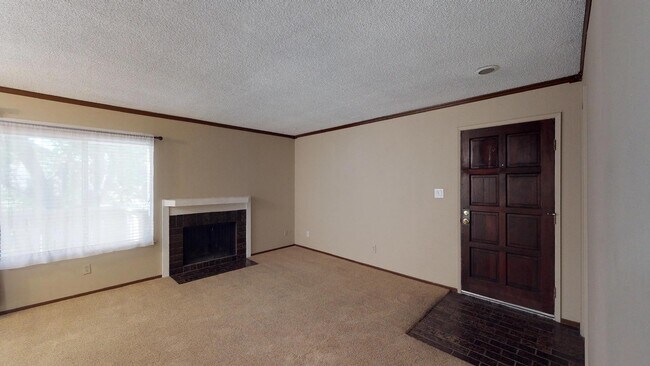 Foto del edificio - 3701 Colonial Dr