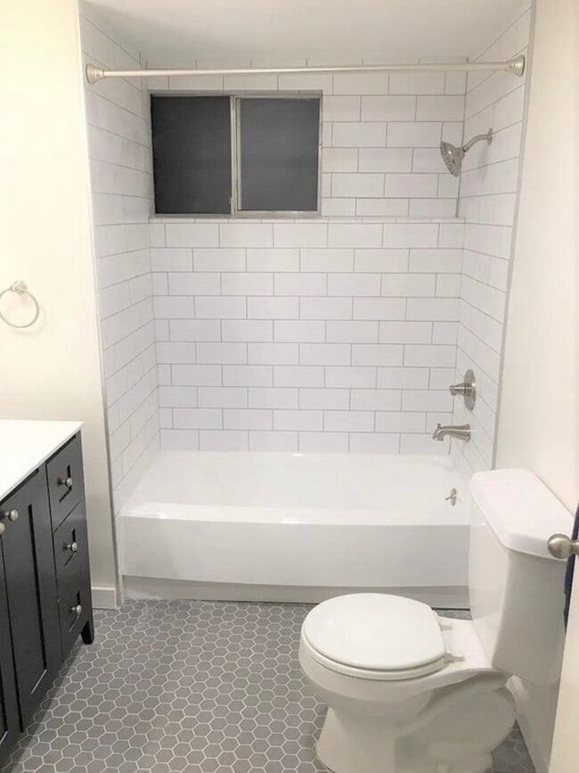 Bathroom - 4158 46th Ave SW