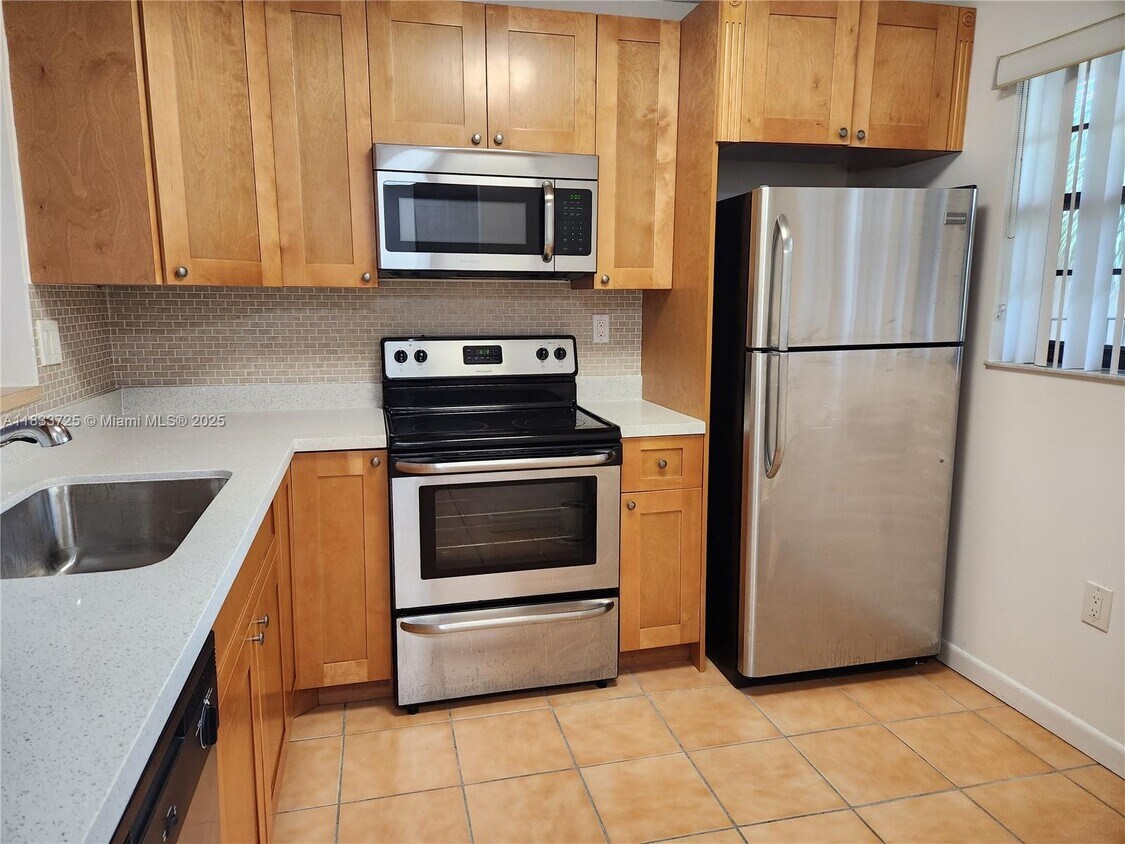 Foto principal - 10835 SW 112th Ave