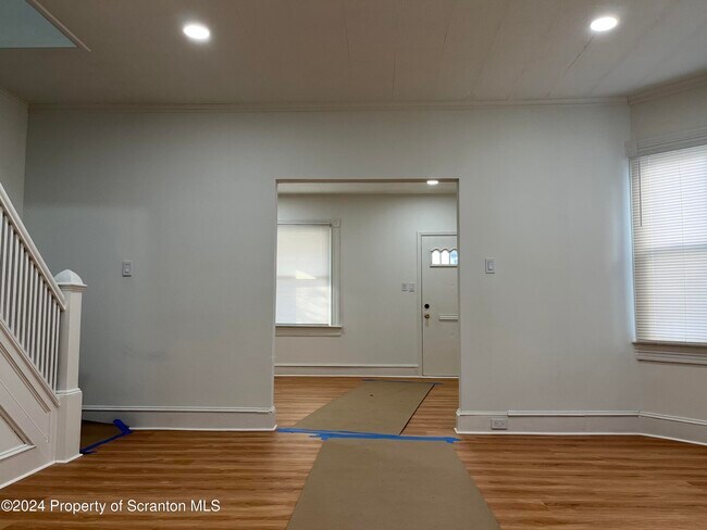 Building Photo - 536 Morgan St