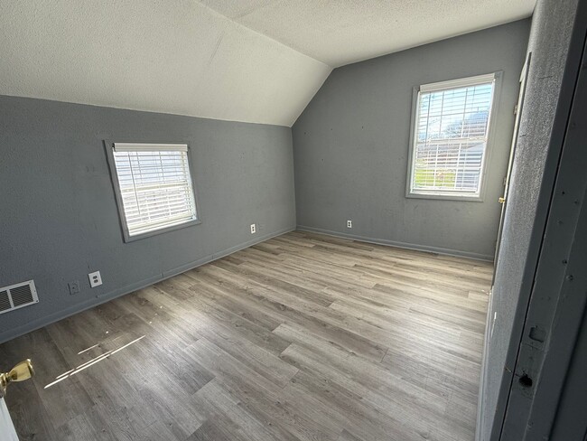 Foto del edificio - Charming Franklinton Home