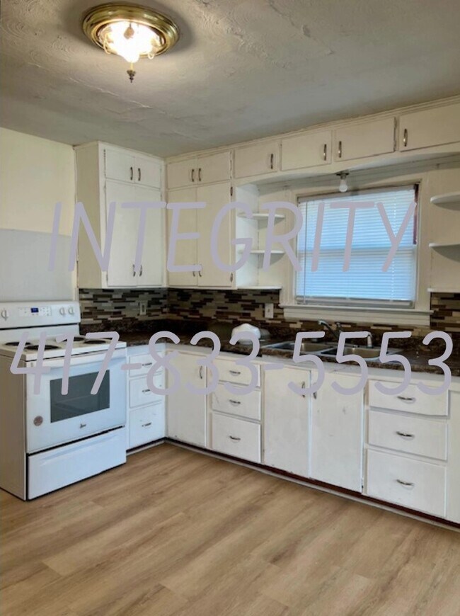 Foto del edificio - 1325 W Elm St