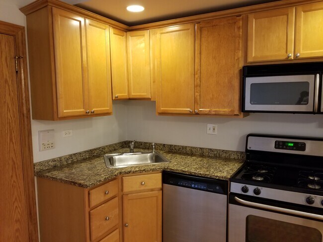 Foto del edificio - 6312 N Fairfield Ave