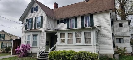 Building Photo - 54 Cedar St