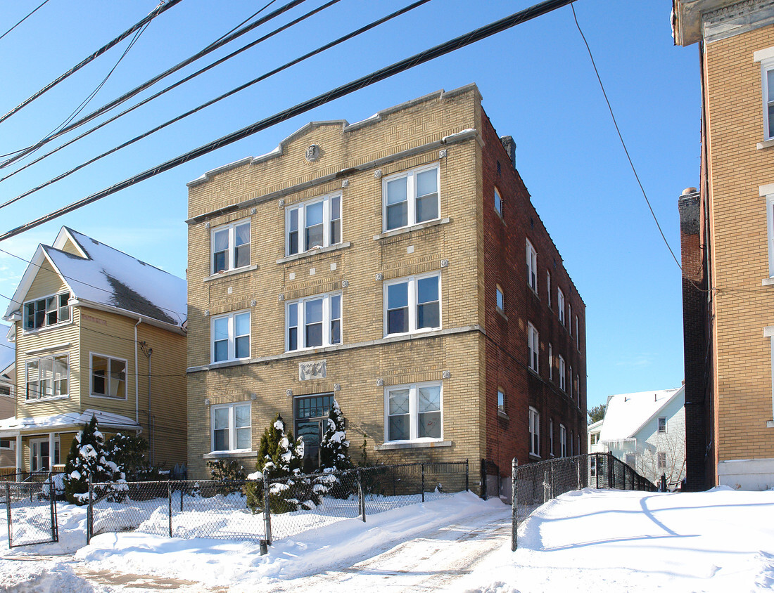 Building Photo - 199 Hillside Ave