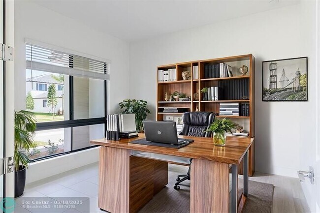 Building Photo - 4380 SW 177th Ave
