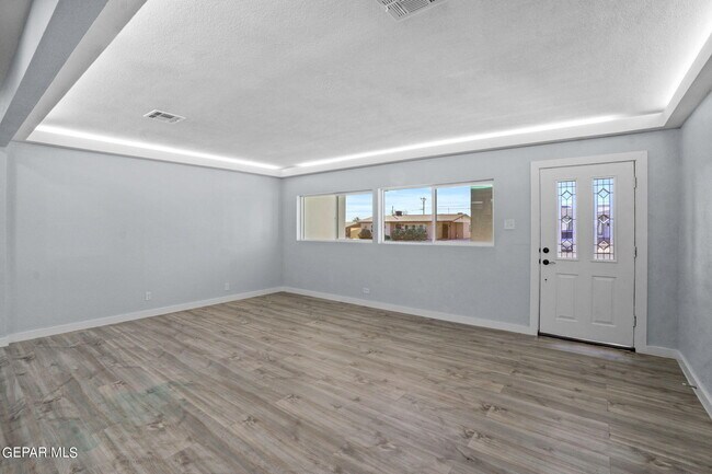 Building Photo - 3705 Volcanic Ave