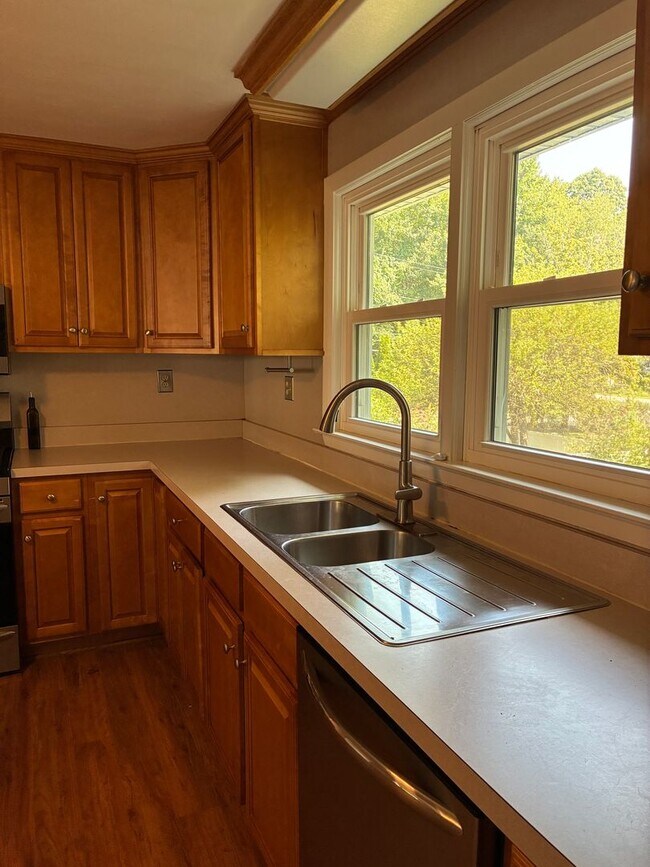 Foto del edificio - Charming ranch in beach community