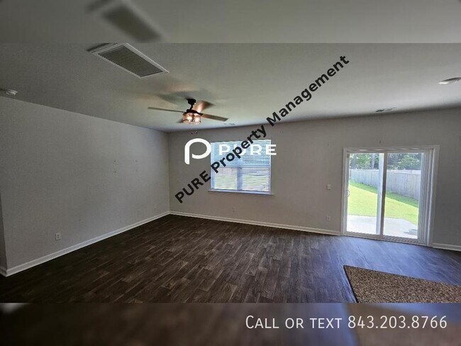Building Photo - Downstairs Master - 5 BEDROOM HOME Berkele...