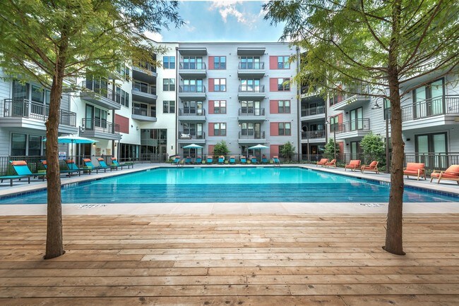 Apartamentos Eastbank at Waterside — foto de la comunidad - Eastbank at Waterside