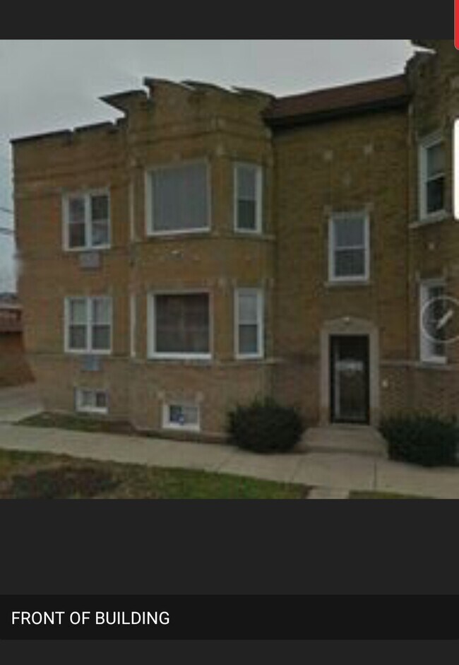 Front of building - 4657 W 64th St