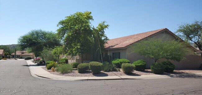Foto del edificio - 3630 E Goldfinch Gate Ln
