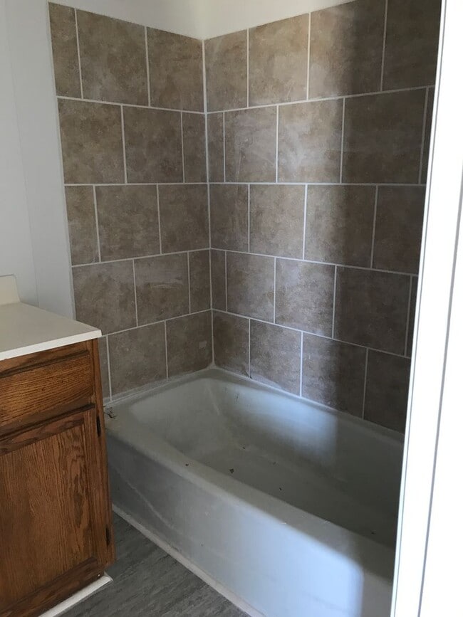 Building Photo - ****8197 Hwy 71 Apartment #6  Lecompte (just past LSUA) MOVE IN SPECIAL
