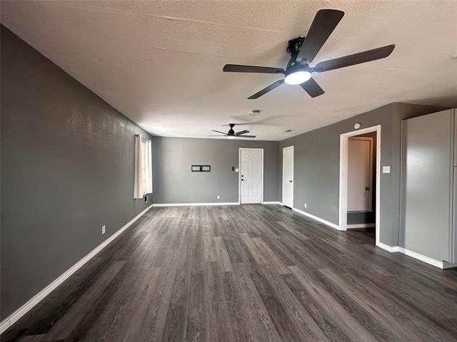 Foto del edificio - 230 Bell St