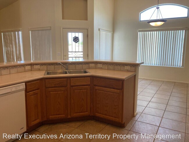 Building Photo - 3 br, 2 bath House - 3121 W. Painted Hills...