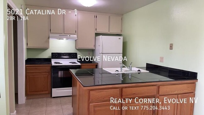 Building Photo - Cozy 2 Bed, 1 Bath Condo in South Reno