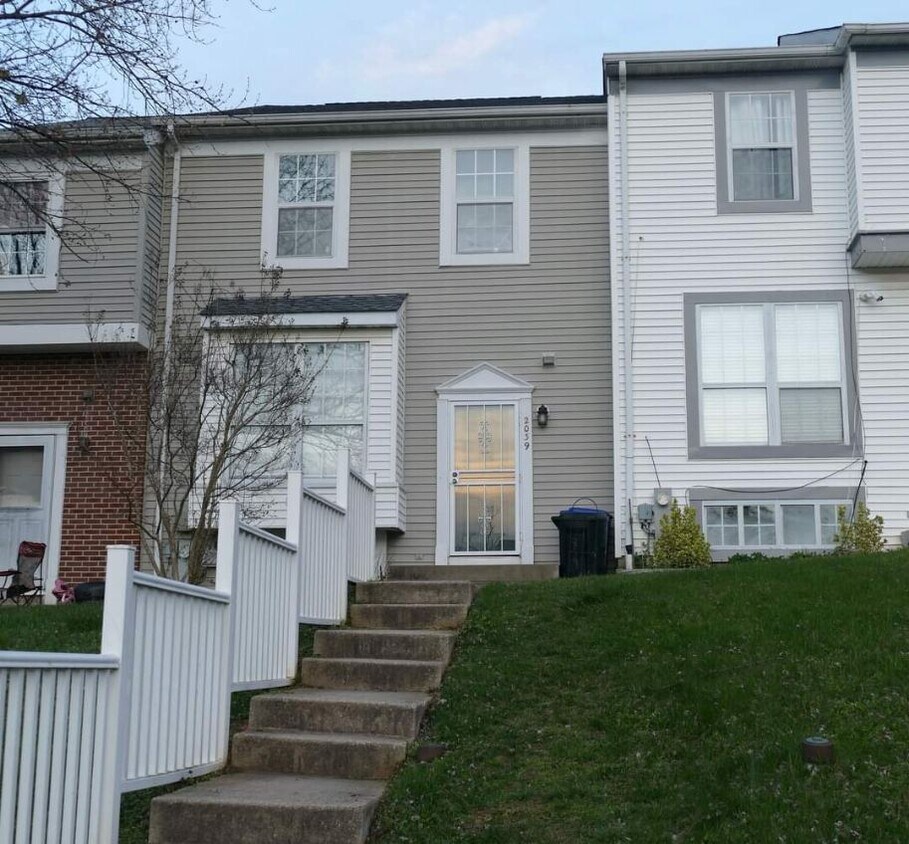 2039 Putnam Rd, Halethorpe, MD 21227 Townhome Rentals in Halethorpe