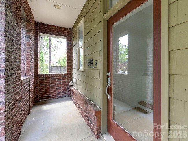 Foto del edificio - 1174 Park West Dr