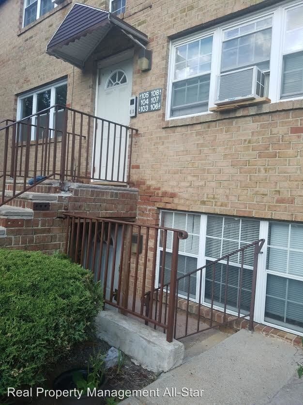 Primary Photo - 106 College Dr