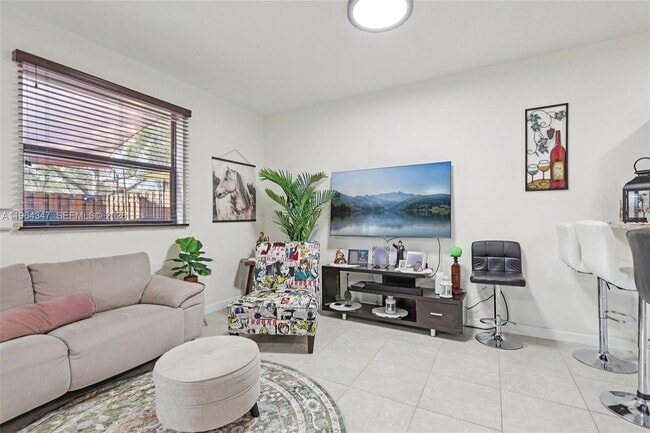 Building Photo - 11746 SW 151 Ave