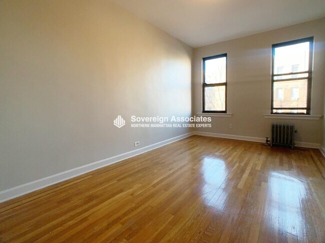 Foto del edificio - 590 Fort Washington Ave