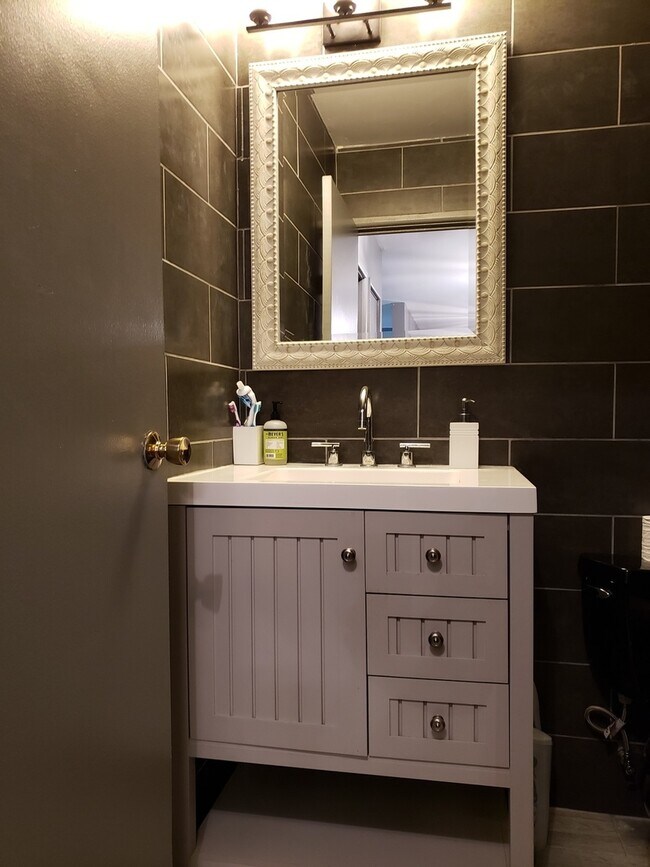 Building Photo - 2500 Light Road