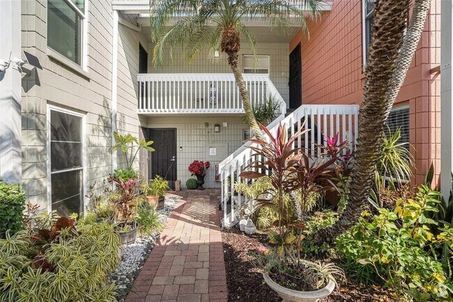 Front Entrance - 2424 W Tampa Bay Blvd