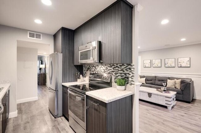 Building Photo - 283 Tradewinds Dr