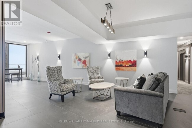 Building Photo - 99 Louisa St