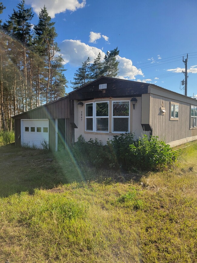 Building Photo - 2847 Whitefish Stage
