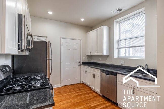 Foto del edificio - 1157 W Lunt Ave