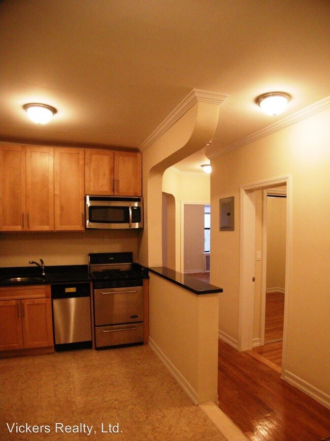 Building Photo - 428 E 83rd St