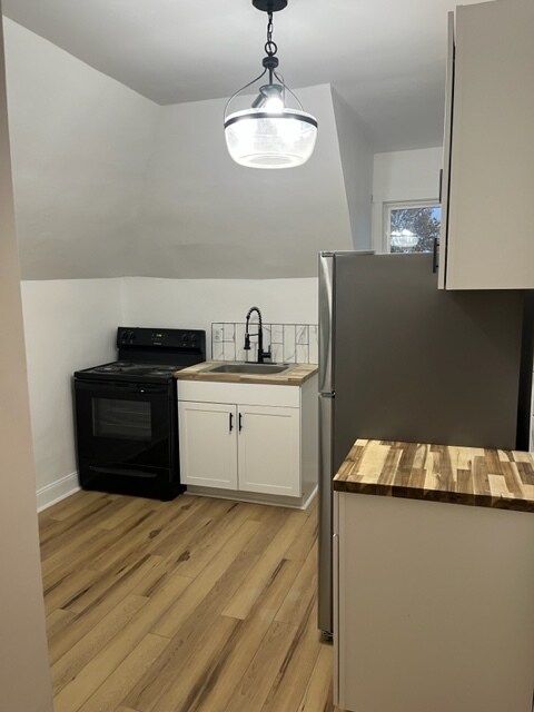 Photo - 7235 Meade St Apartments