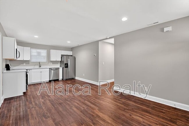 Building Photo - 6634 Rockwell Blvd