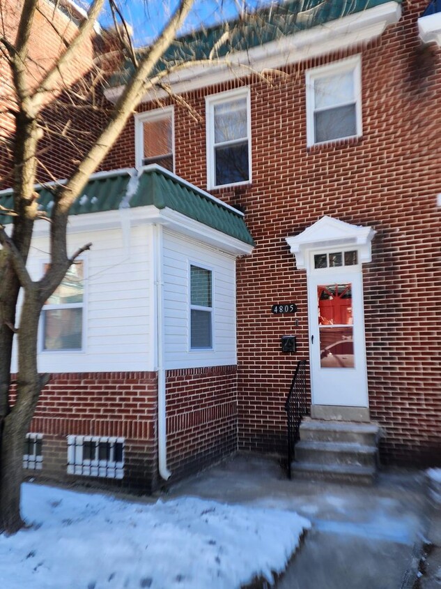 Primary Photo - Beautiful 3 Bedroom 1 Bathroom East Baltim...