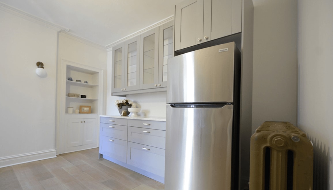 Primary Photo - 1352 Hollis Street