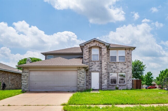 Building Photo - 2232 White Pine Dr