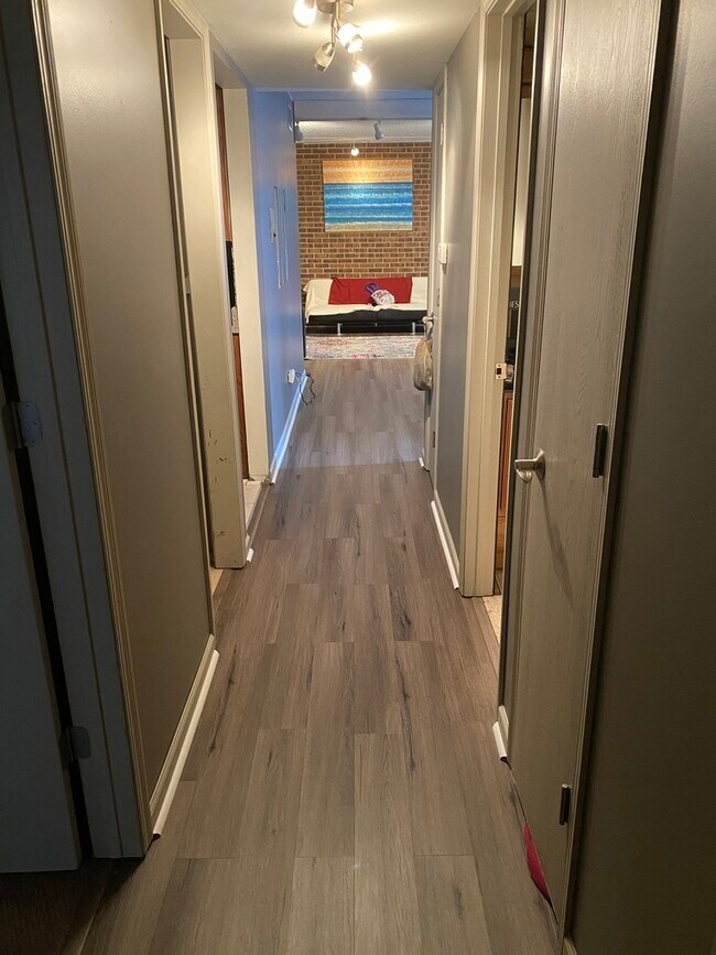 Foto del edificio - 10900 Central Ave