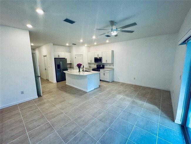 Building Photo - 8525 Lunar Skye St