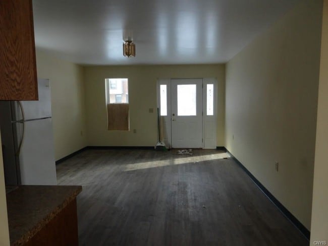 Building Photo - 108 Wayne St