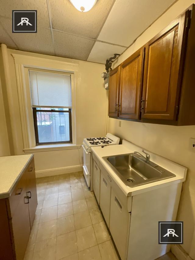 Building Photo - 1 bedroom in Brighton MA 02135