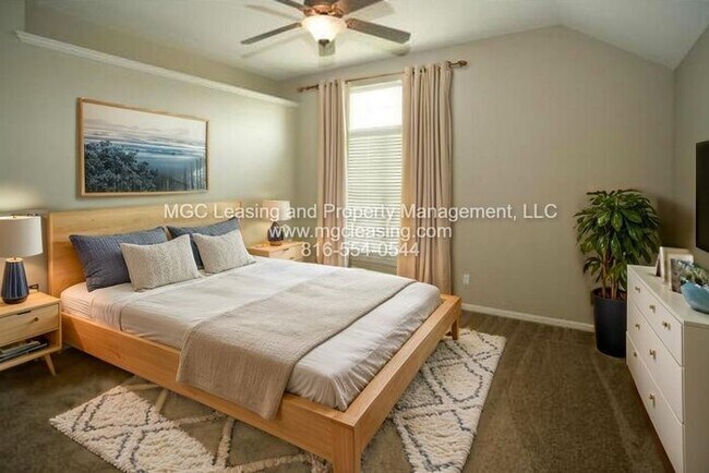 Foto del edificio - Kick Off the New Year with a Move-In Ready Gem in Oak Ridge Meadows in Lee's Summit!