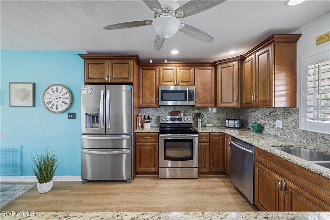 Foto principal - 1006 SE 46th St