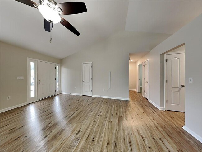 Building Photo - 129 Bethany Forrest Ln