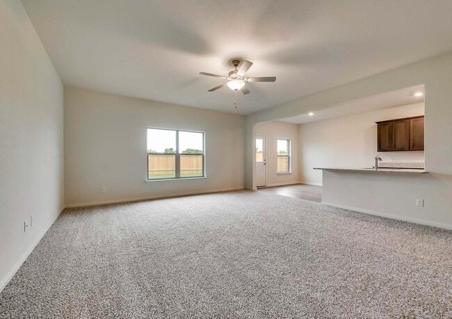 Building Photo - 644 Aqueduct Dr
