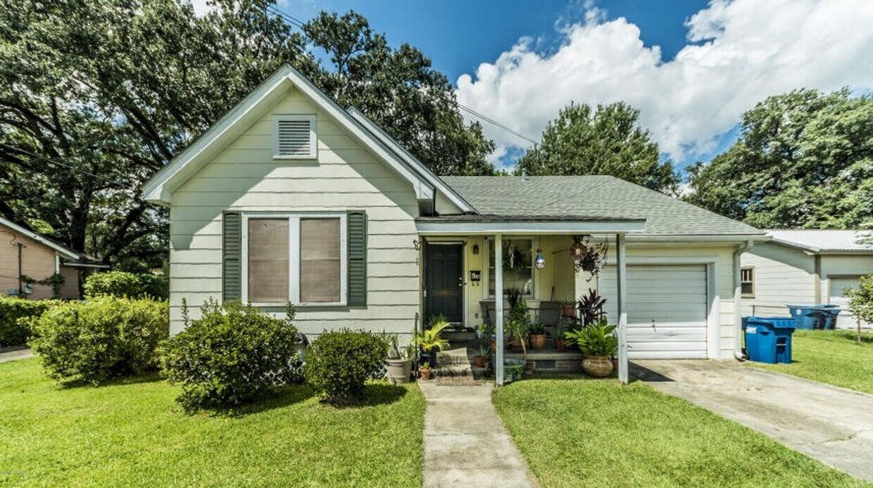 Primary Photo - UL Duplex
