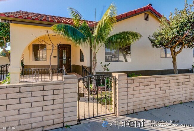 Foto del edificio - 3 br, 1 bath Triplex - 425 East Hermosa St...