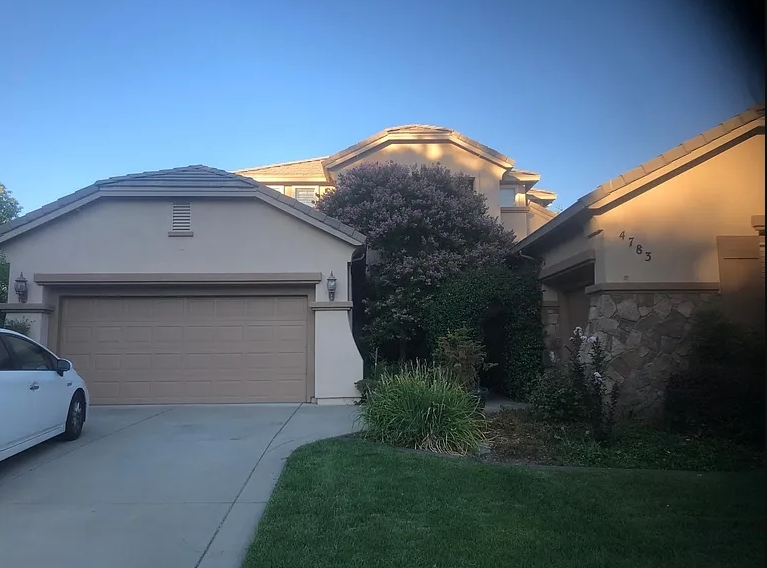 Foto principal - 4783 Village Green Dr