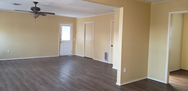 Foto del edificio - 1234 E Freeport St